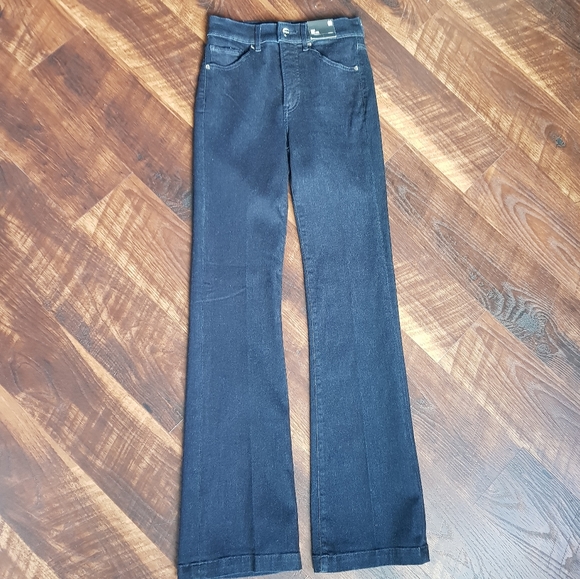 ⭐️ EXPRESS HIGH WAISTED BOOTCUT JEANS - Picture 4 of 7